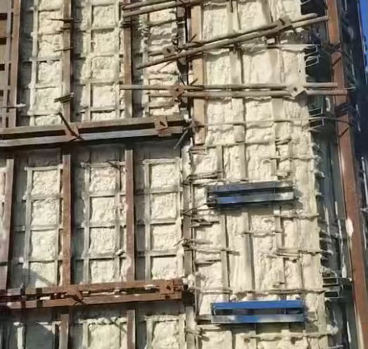 高速路模板噴涂